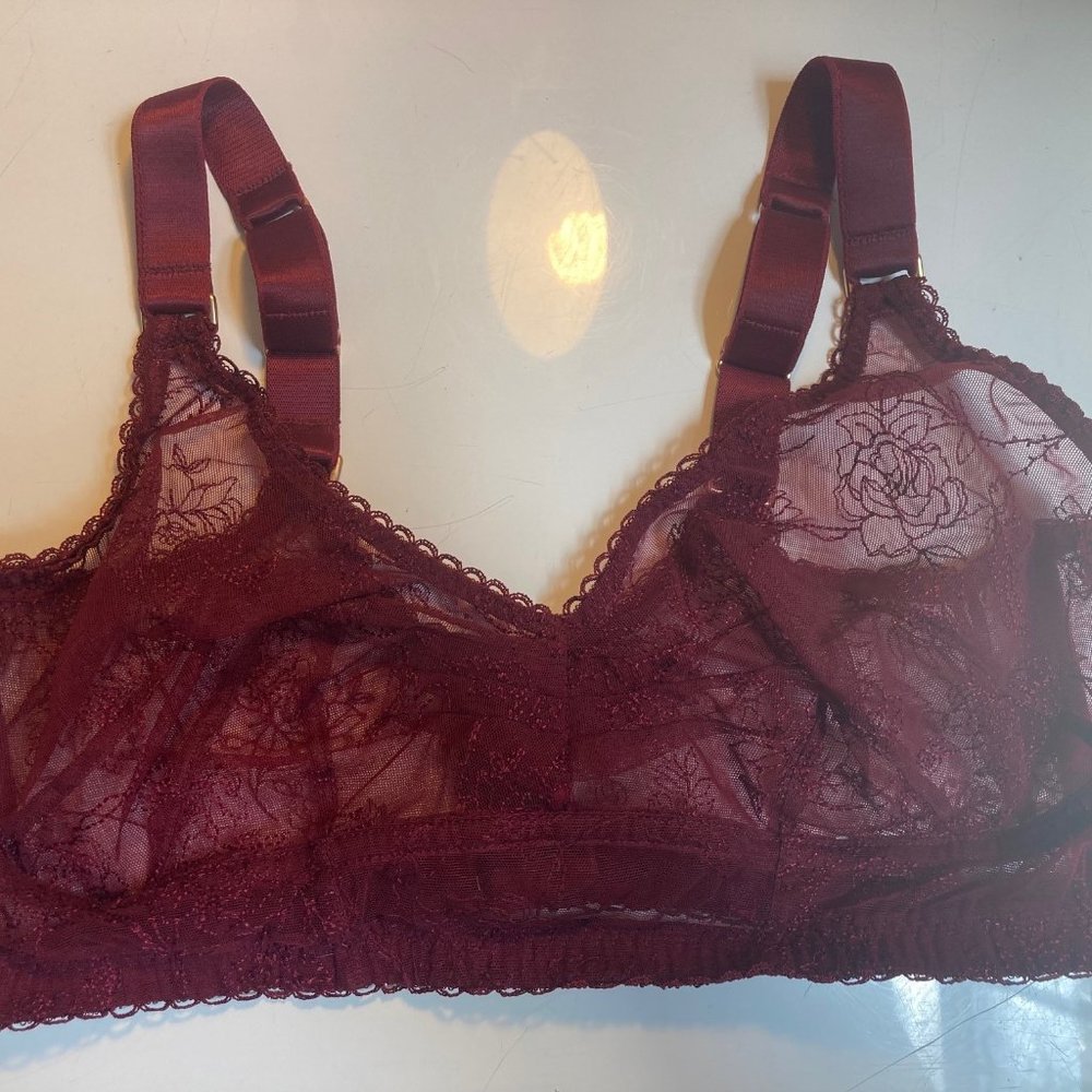 Agent Provocateur Floral Lace Bralette in burgundy no tags 34D